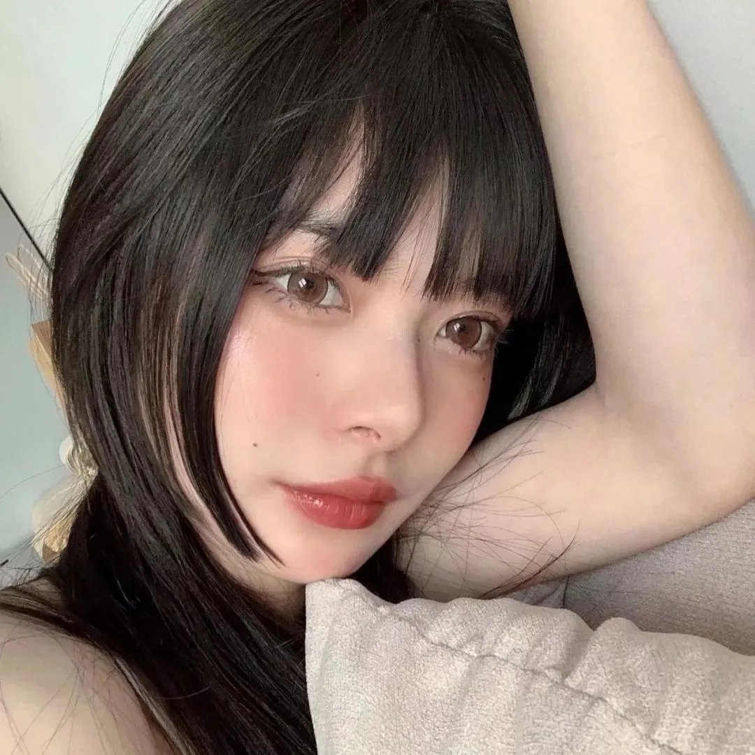 爱上老板的女儿